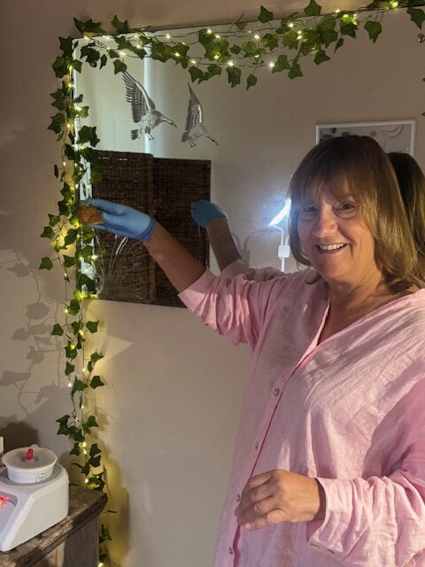 Sugar waxing by Renee